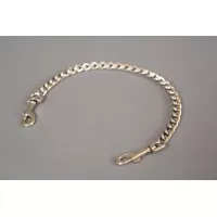 Металлическая цепь с карабинами по обе стороны серебристый 