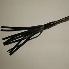 Длинный витой стек с наконечником в форме большой кисточки - 85 см черный 