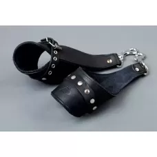 Чёрные кожаные наручники для подвешивания черный 