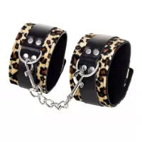 Оковы Anonymo с анималистическим принтом черный с леопардовым 
