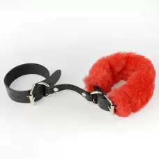 Черные кожаные наручники со съемной красной опушкой черный с красным 