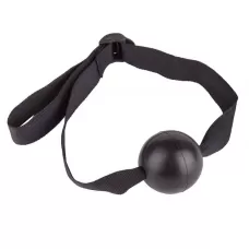 Черный кляп-шар на ремешках с пряжками черный 