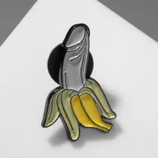 Значок с форме банана-фаллоса  