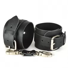 Черные кожаные наручники с пряжками IDEAL черный 