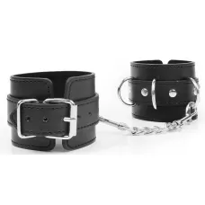 Черные наручники с металлическими застежками и цепочкой черный 