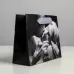 Маленький бумажный подарочный пакет LOVE - 15 х 12 см черный с серым 